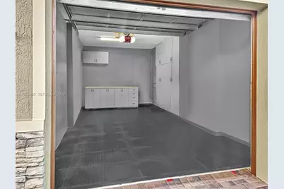 10865 NW 72nd Pl, Parkland, FL 33076 - Photo 41