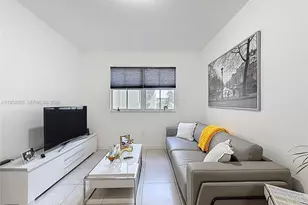 260 NW 109th Ave, Miami, FL 33172 - Photo 11