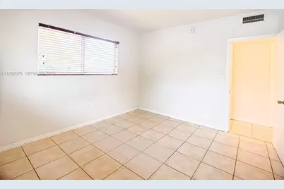 2430 NE 135th St #101, North Miami, FL 33181 - Photo 15