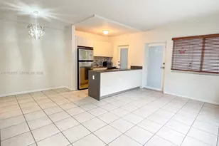 2430 NE 135th St, North Miami, FL 33181 - Photo 7