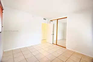 2430 NE 135th St, North Miami, FL 33181 - Photo 17