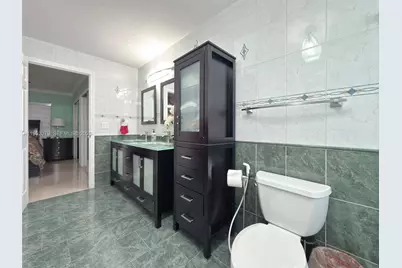 1300 SW 136th Pl, Miami, FL 33184 - Photo 15