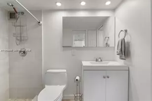 465 Ocean Dr, Miami Beach, FL 33139 - Photo 13