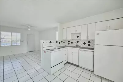 400 SE 31st St #5, Fort Lauderdale, FL 33316 - Photo 3