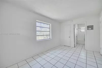 400 SE 31st St #5, Fort Lauderdale, FL 33316 - Photo 9