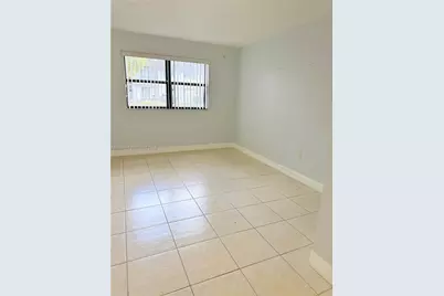 7200 NW 179th St #111, Hialeah, FL 33015 - Photo 15