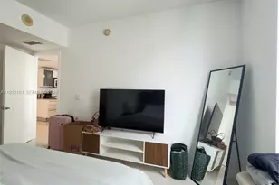 185 SW 7th St, Miami, FL 33130 - Photo 11