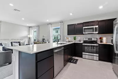 436 NW 10th Ct #436, Florida City, FL 33034 - Photo 9