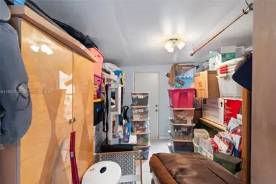 6919 W 29th Way, Hialeah, FL 33018 - Photo 21