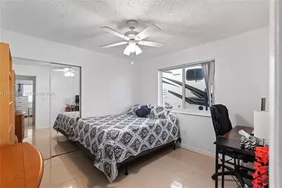 6919 W 29th Way, Hialeah, FL 33018 - Photo 9