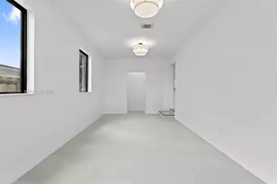 6950 W 10th Ave, Hialeah, FL 33014 - Photo 33