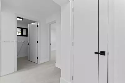 6950 W 10th Ave, Hialeah, FL 33014 - Photo 35