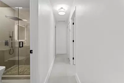 6950 W 10th Ave, Hialeah, FL 33014 - Photo 23