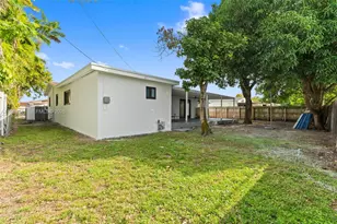 6950 W 10th Ave, Hialeah, FL 33014 - Photo 17