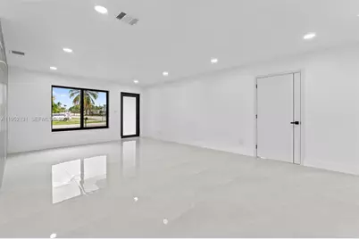 6950 W 10th Ave, Hialeah, FL 33014 - Photo 5