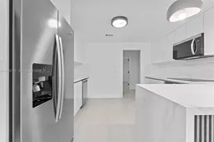 6950 W 10th Ave, Hialeah, FL 33014 - Photo 9