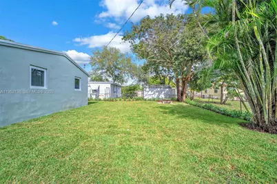 1401 N 70th Ter, Hollywood, FL 33024 - Photo 29