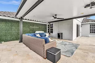 821 Somerset Ave, Davie, FL 33325 - Photo 43