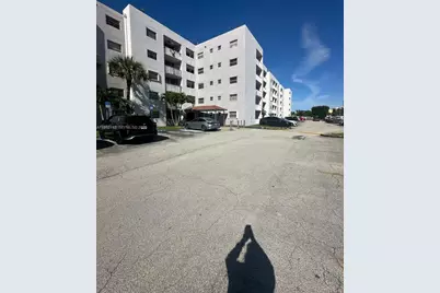 8145 NW 7th St #307, Miami, FL 33126 - Photo 3