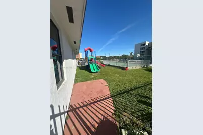 8145 NW 7th St #307, Miami, FL 33126 - Photo 31