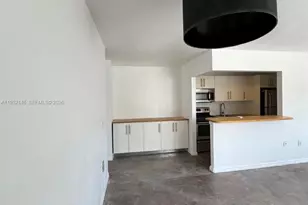 7904 West Dr, North Bay Village, FL 33141 - Photo 9