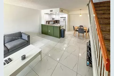 650 NW 86th Pl #3-209, Miami, FL 33126 - Photo 1