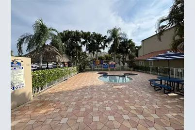 650 NW 86th Pl #3-209, Miami, FL 33126 - Photo 17