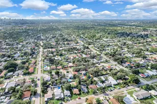 2419 Coolidge St, Hollywood, FL 33020 - Photo 41