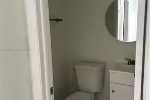 1674 Bay Rd, Miami Beach, FL 33139 - Photo 19