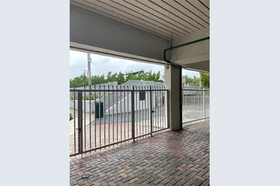 1674 Bay Rd #405, Miami Beach, FL 33139 - Photo 5