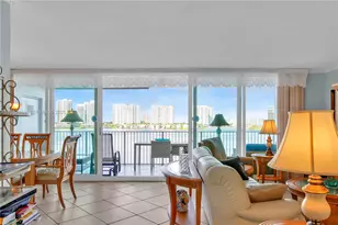 17800 N Bay Rd, Sunny Isles Beach, FL 33160 - Photo 9