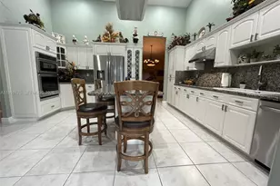 450 NW 130th Ave, Miami, FL 33182 - Photo 13