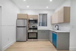 629 SW 10th Ave, Miami, FL 33130 - Photo 1