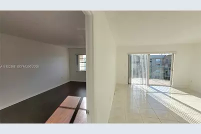 9360 Fontainebleau Blvd #603, Miami, FL 33172 - Photo 9