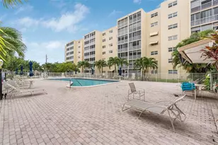 609 NE 14th Ave, Hallandale Beach, FL 33009 - Photo 19