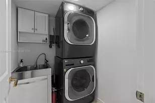 3500 Mystic Pointe Dr, Aventura, FL 33180 - Photo 19