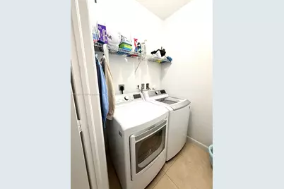 10780 NW 74th Ln, Doral, FL 33178 - Photo 9