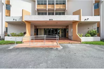 9678 Fontainebleau Blvd #308, Miami, FL 33172 - Photo 3