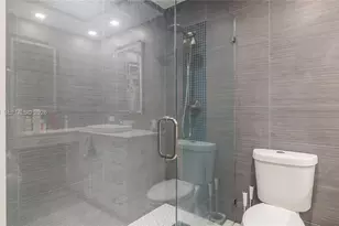 1050 Summit Trail Cir, West Palm Beach, FL 33415 - Photo 7