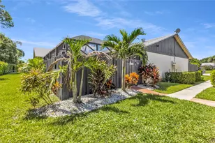 1050 Summit Trail Cir, West Palm Beach, FL 33415 - Photo 1
