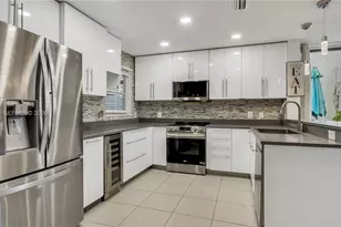 9831 NW 2nd St, Plantation, FL 33324 - Photo 15