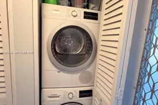 10405 Sunrise Lakes Blvd, Sunrise, FL 33322 - Photo 15