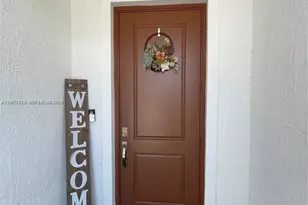 10890 SW 235th St, Homestead, FL 33032 - Photo 7