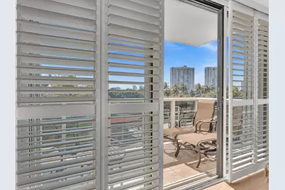 3675 N Country Club Dr #409, Aventura, FL 33180 - Photo 7