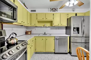 3675 N Country Club Dr, Aventura, FL 33180 - Photo 17