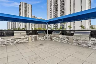 3675 N Country Club Dr, Aventura, FL 33180 - Photo 41