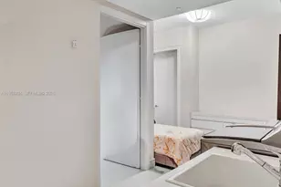 3300 NE 188th St, Aventura, FL 33180 - Photo 41