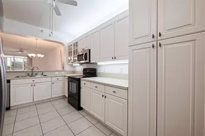 7739 Southampton Ter #202, Tamarac, FL 33321 - Photo 5