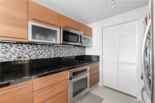 244 Biscayne Blvd, Miami, FL 33132 - Photo 21