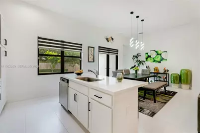 19410 SW 124th Ct, Miami, FL 33177 - Photo 11